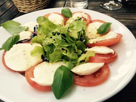 Tamaras Weinstube Zum Guten Hirten